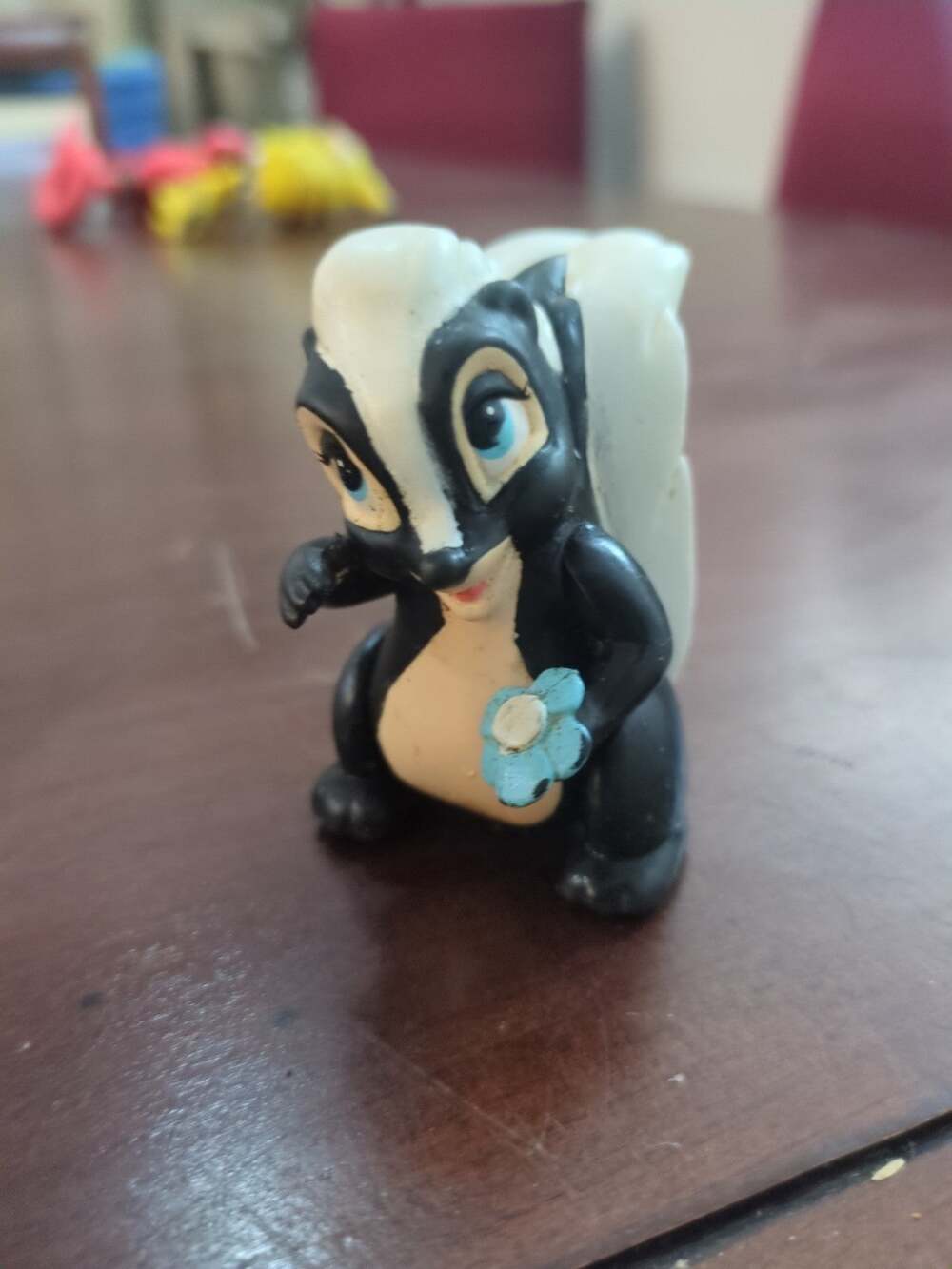 Disney VINTAGE FLOWER Skunk From Bambi Plastic Toy Figure